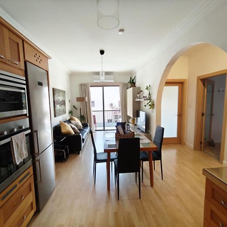 Gaia St Paul'S Bay Modern Cosy Apartment セント・ポールズ・ベイ エクステリア 写真