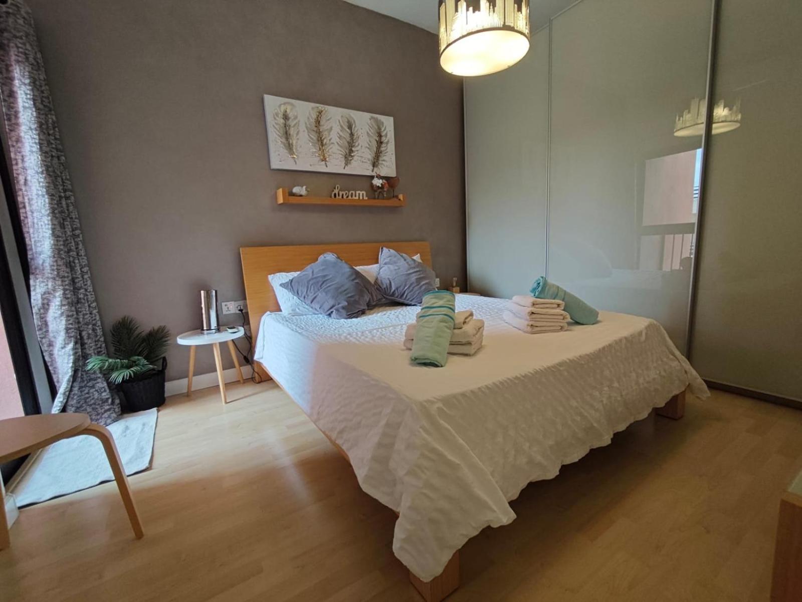 Gaia St Paul'S Bay Modern Cosy Apartment セント・ポールズ・ベイ エクステリア 写真